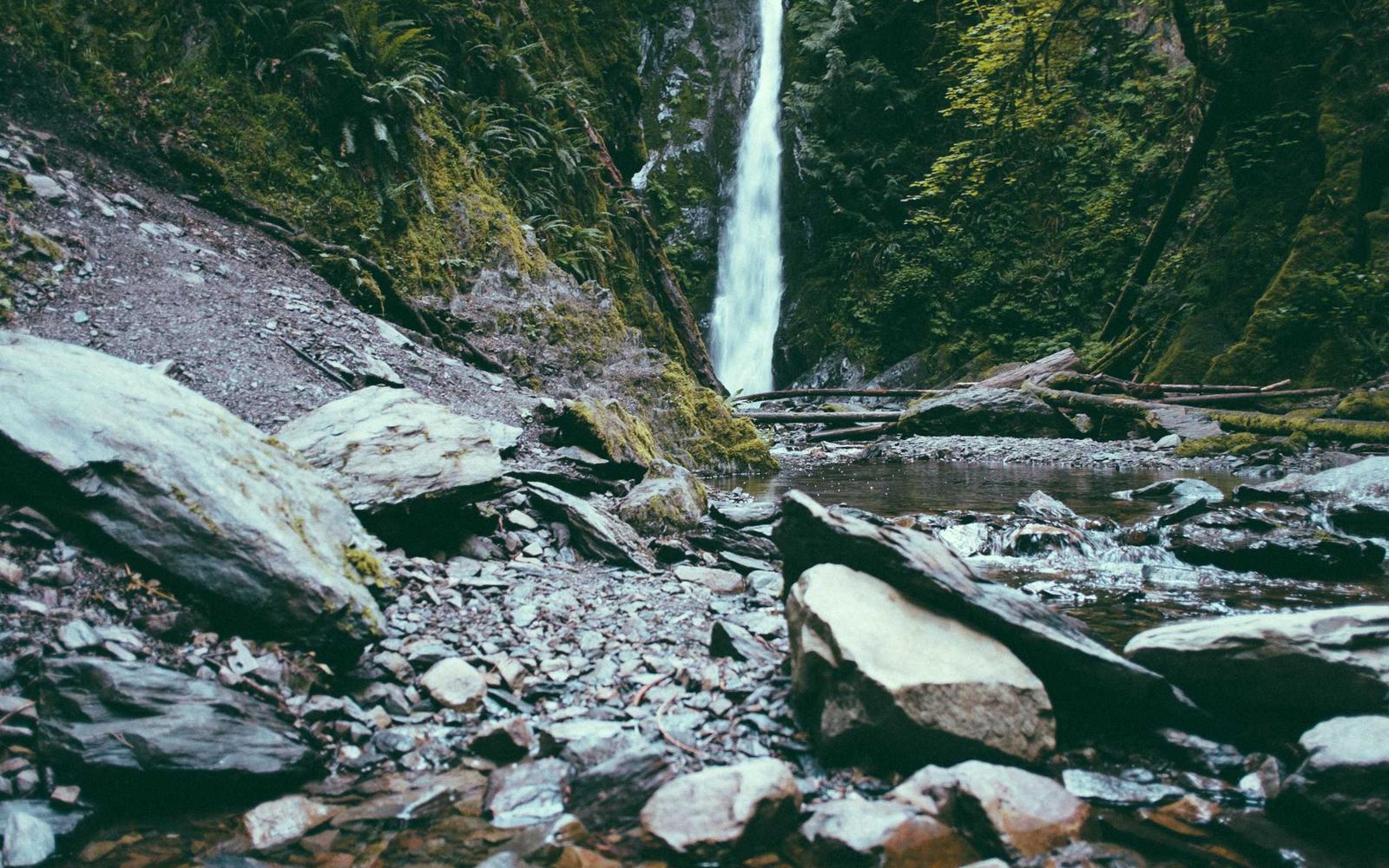 Floor mopping with eco solution